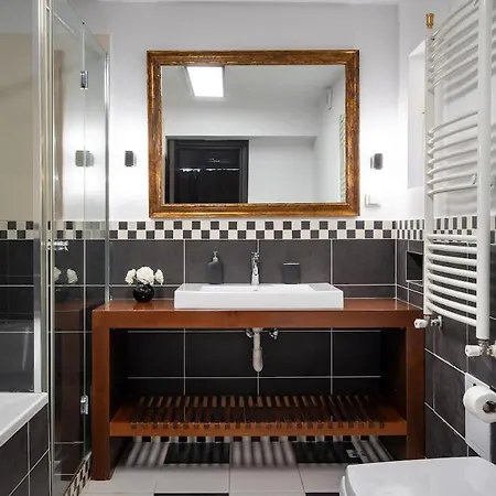 شقة Spectacular River Views 2br Flat - Location بوخارست