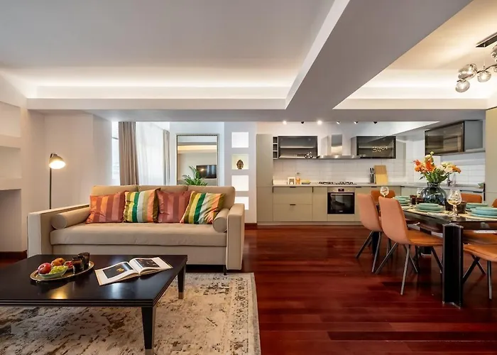 Spectacular River Views 2br Flat - Location