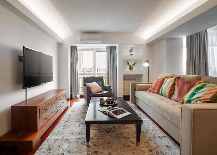 Spectacular River Views 2br Flat - Location *