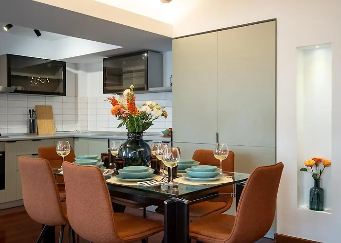 Spectacular River Views 2br Flat - Location Апартаменти Бухарест