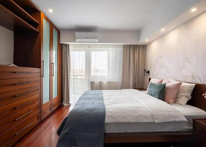 Spectacular River Views 2br Flat - Location Апартаменти Бухарест