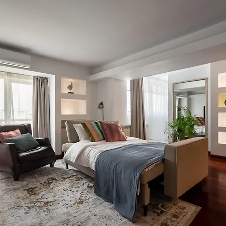 Spectacular River Views 2br Flat - Location *