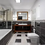 Apartment Spectacular River Views 2br Flat - Location