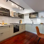 Apartament Spectacular River Views 2br Flat - Location