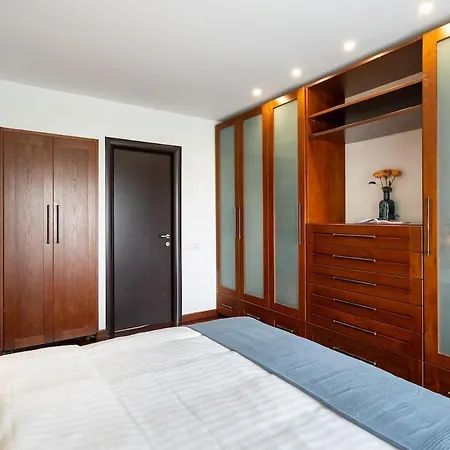 Apartment Spectacular River Views 2br Flat - Location *