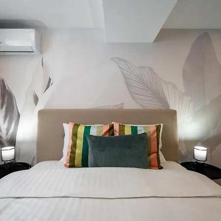 Spectacular River Views 2br Flat - Location Apartment *