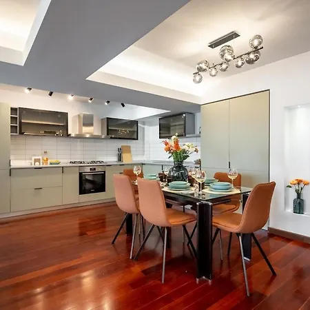 Spectacular River Views 2br Flat - Location Апартаменти *