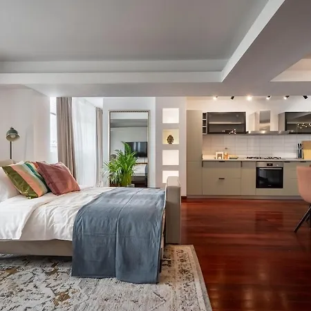 Apartmán Spectacular River Views 2br Flat - Location Bukurešť