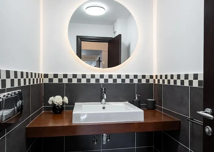 Spectacular River Views 2br Flat - Location Apartment Bucharest