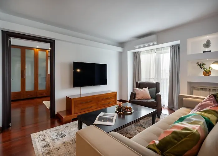 Spectacular River Views 2br Flat - Location Lägenhet *