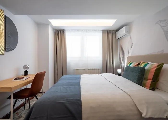 Spectacular River Views 2br Flat - Location * Bucureşti