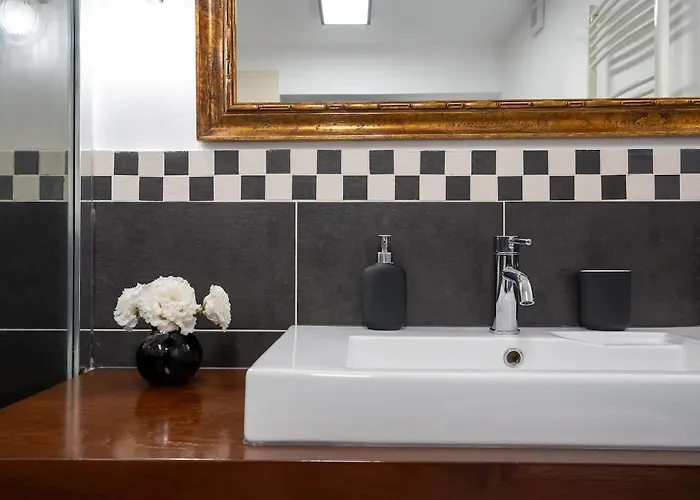 Spectacular River Views 2br Flat - Location Lägenhet *