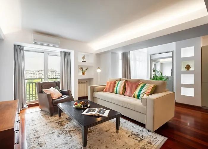 Spectacular River Views 2br Flat - Location Bucharest