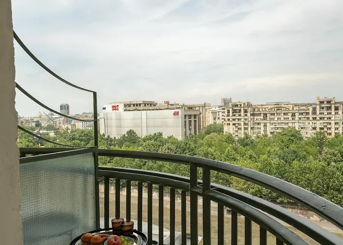 Spectacular River Views 2br Flat - Location * Bukareszt