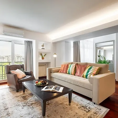 Spectacular River Views 2br Flat - Location Bukareszt